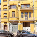 за гости крум